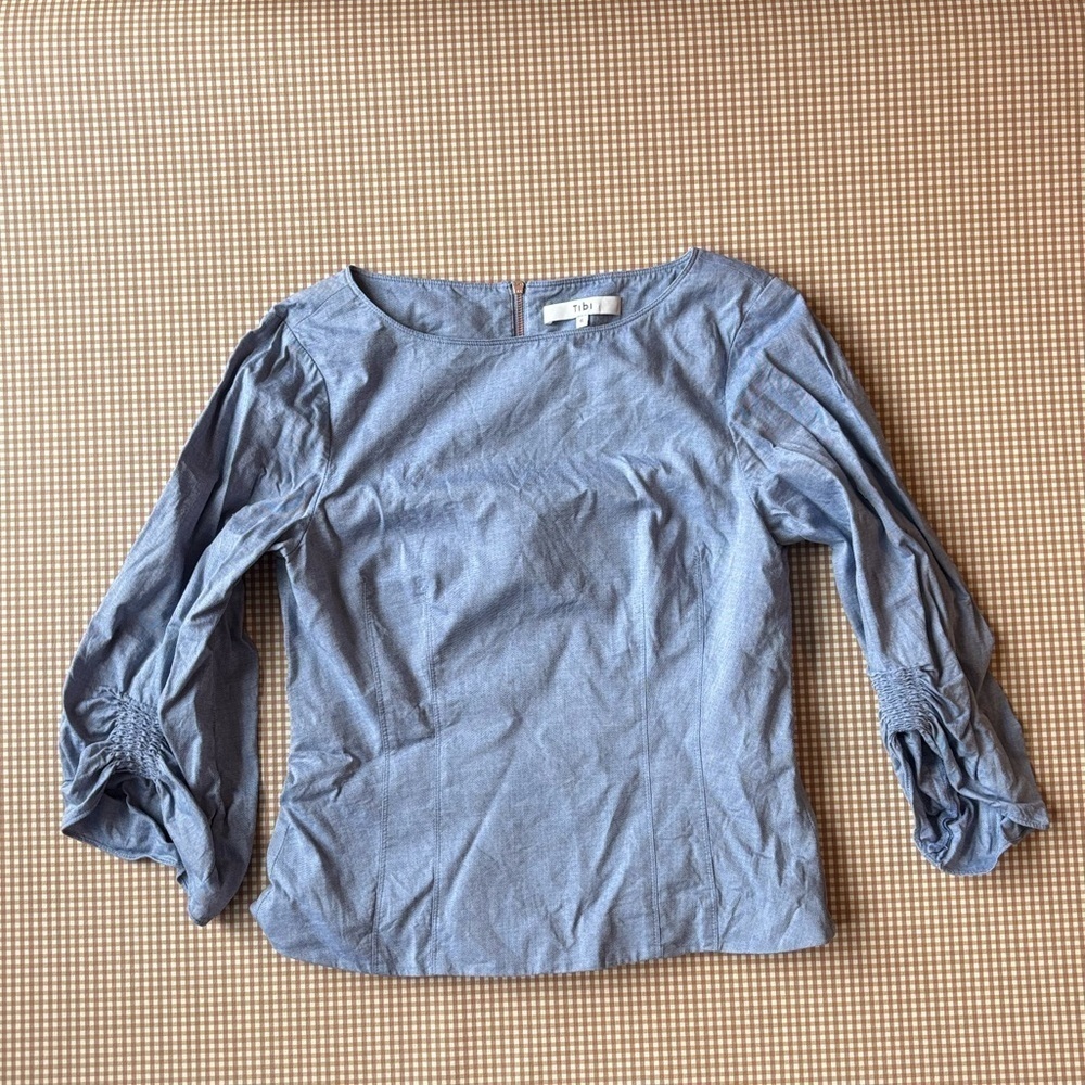 TIBI Women’s size 6 shirt top ruched sleeve.‎ Back zipper. Cotton